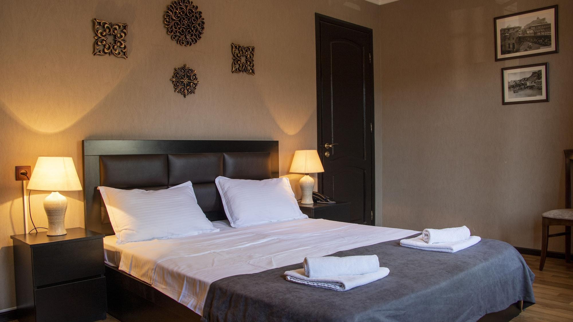 Hotel New Metekhi Tbilissi Extérieur photo