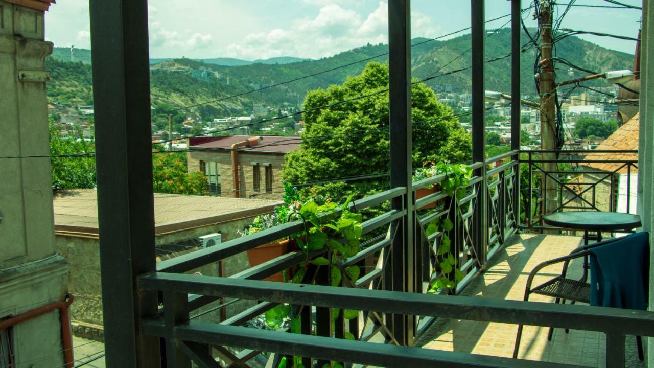 Hotel New Metekhi Tbilissi Extérieur photo