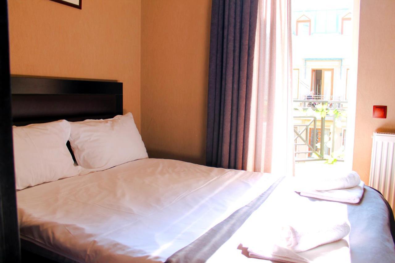 Hotel New Metekhi Tbilissi Extérieur photo